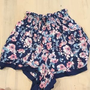 Floral shorts!